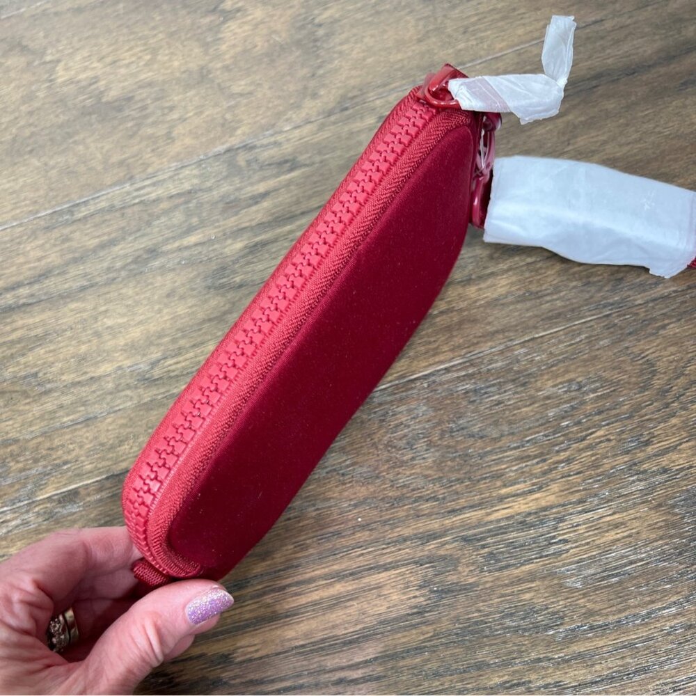 SEPHORA X DAGNE DOVER Mara Neoprene Phone Sling Crossbody Bag in Spice Red NWOT - Picture 3 of 9